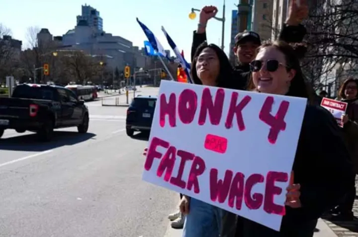 سال اعتصاب در کانادا: حرف حساب کارمندان دولتی چیست؟